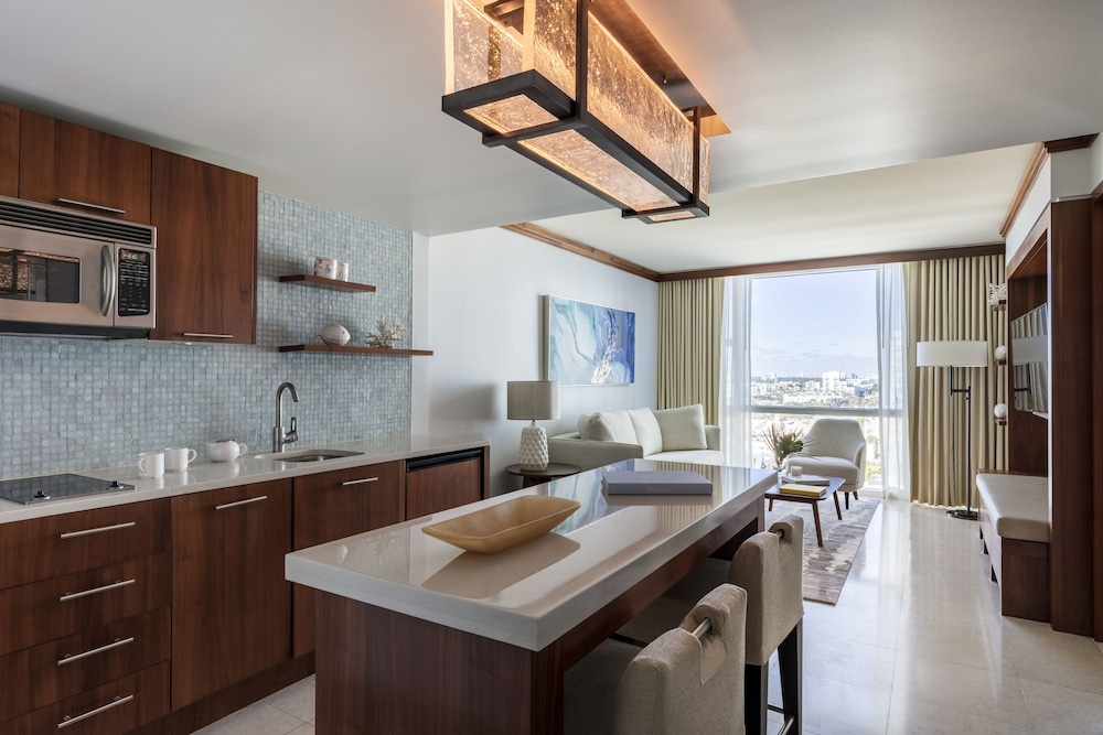 Carillon Miami Wellness Resort 42/44