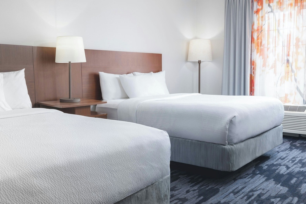 Studio, 2 Queen Beds, Accessible