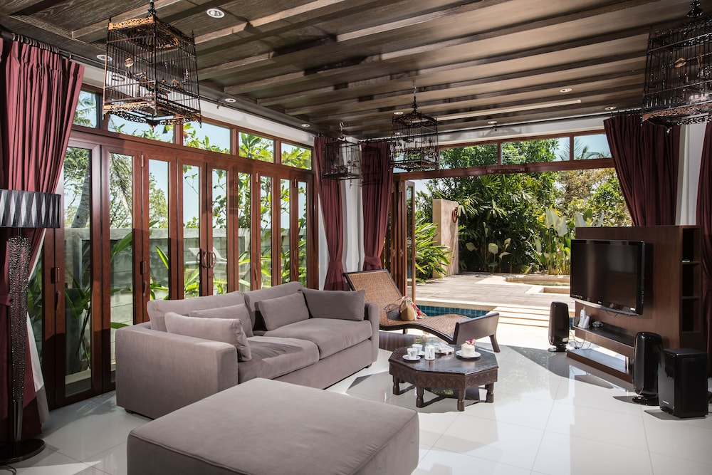 Amatapura Beach Villa 1 40/59