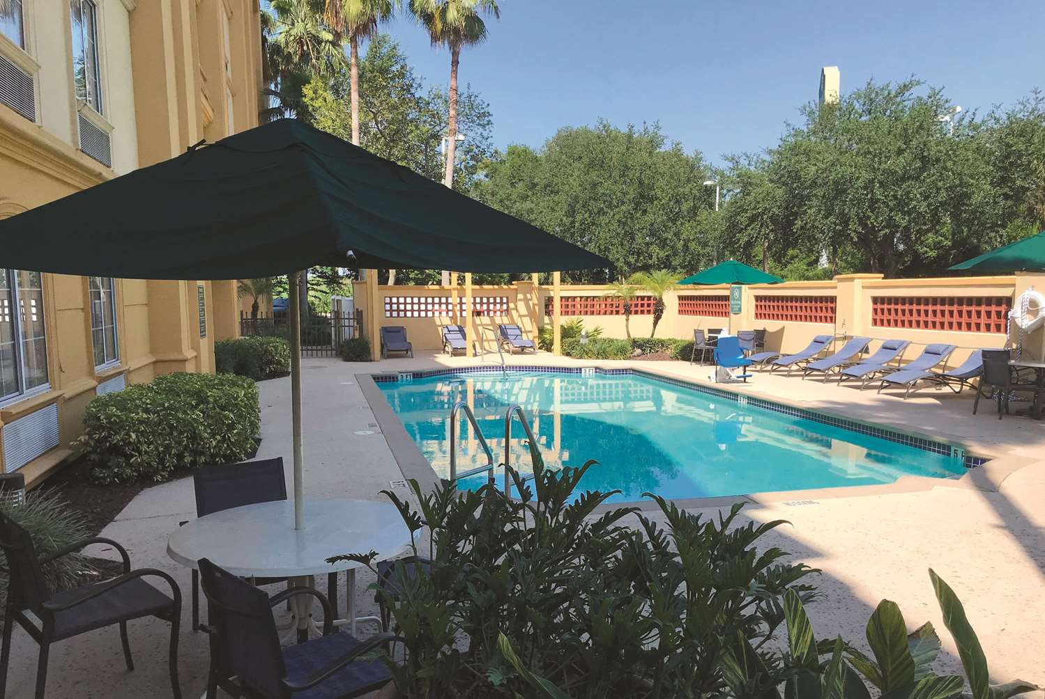 La Quinta Inn & Suites by Wyndham Tampa Brandon Regency Park 8/49