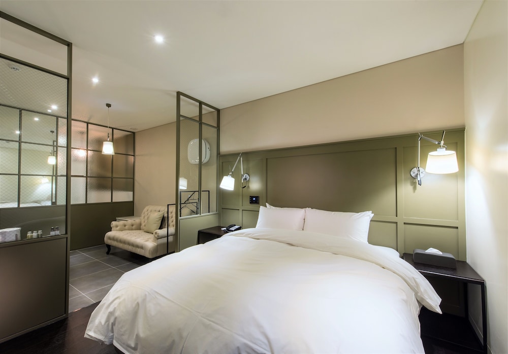 Hotel Stendhal 14/72