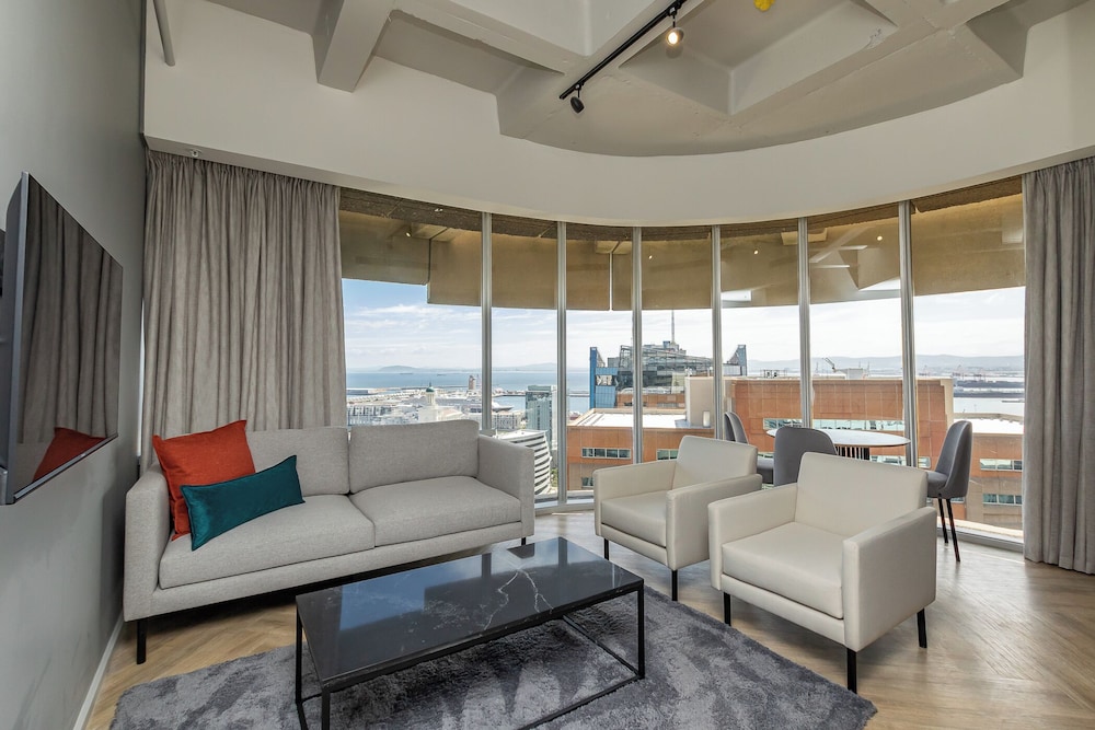 One Thibault Residence 23/48