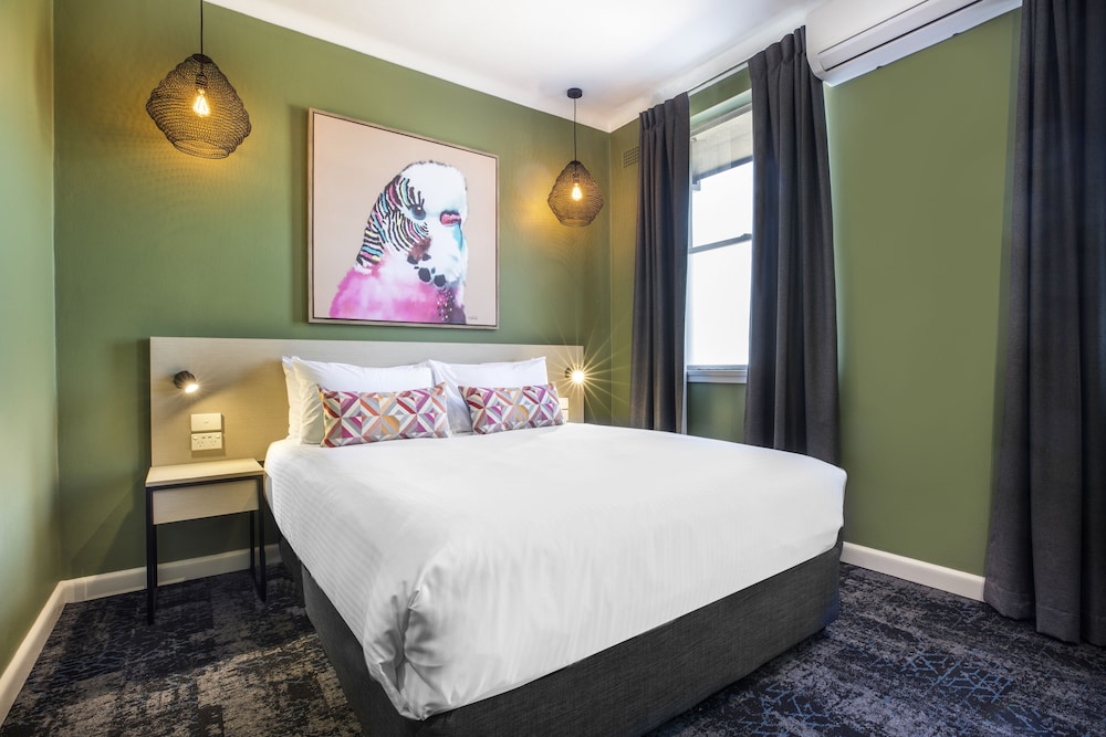 Pritchards Hotel 21/63