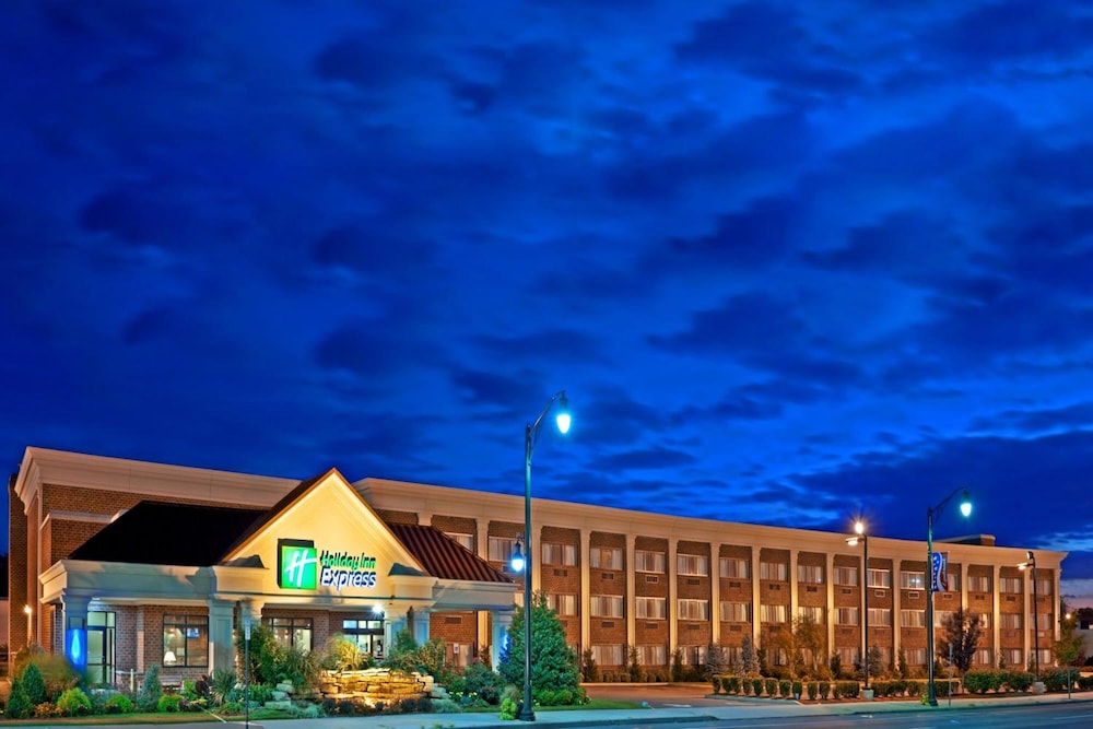 Rockville Centre Hotel 4/38