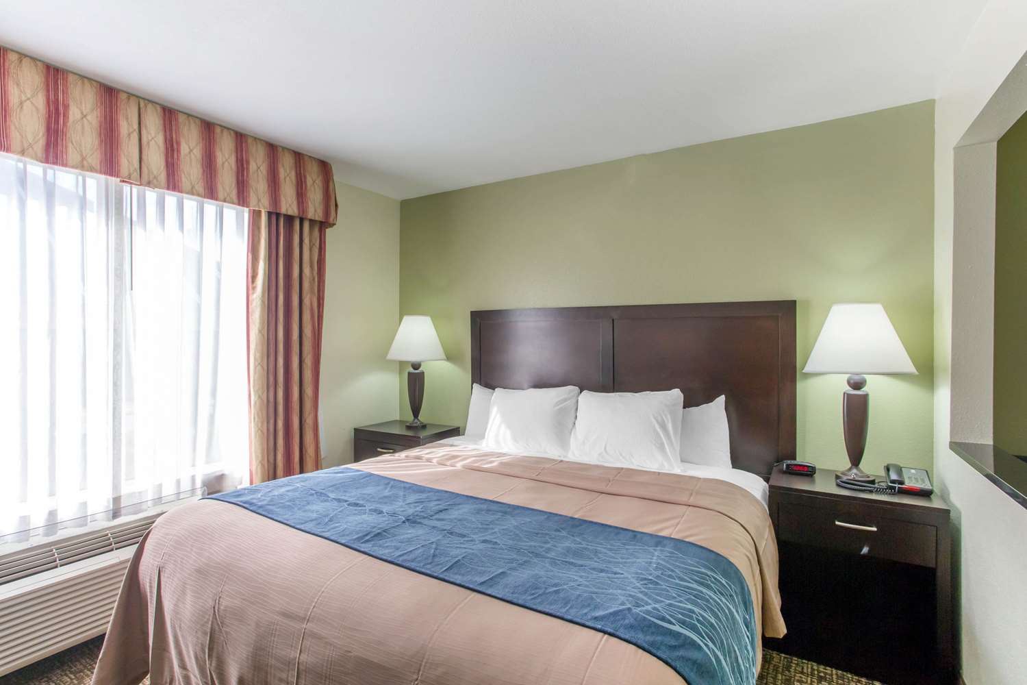 Suite, King Bed