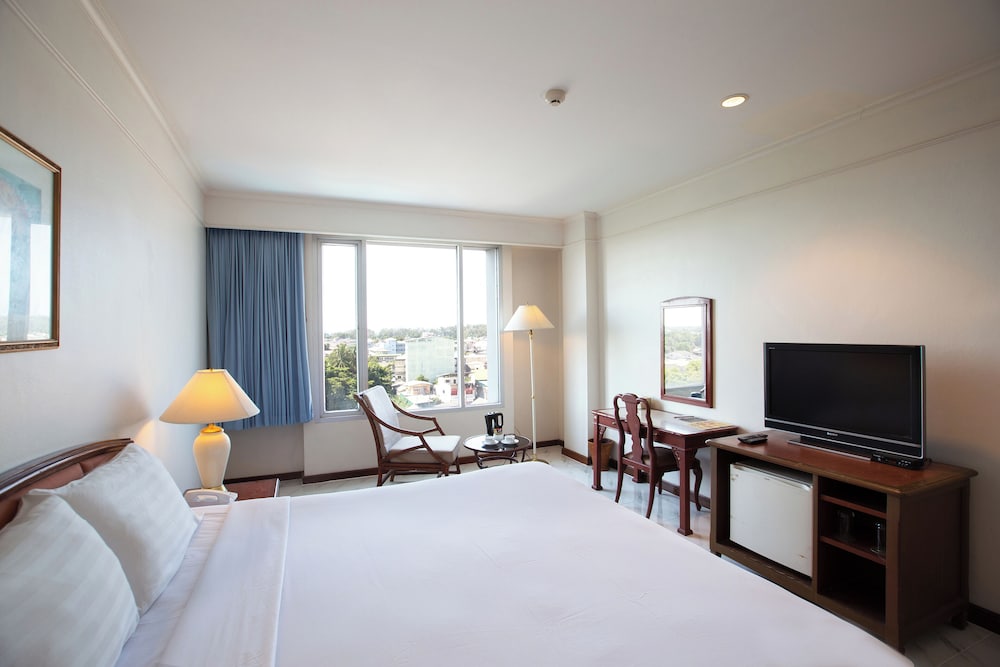 Deluxe, King Bed