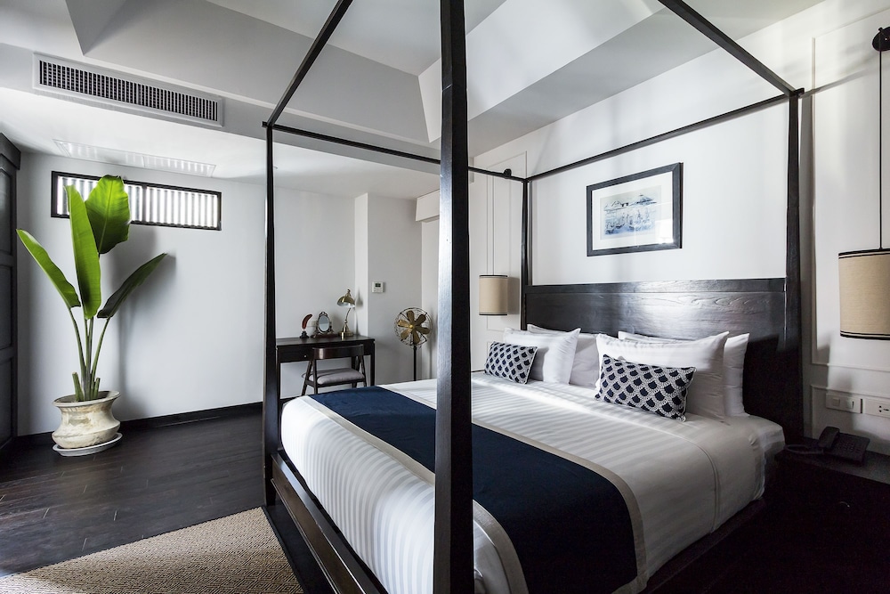 Cheeva Dee Hotel 16/75