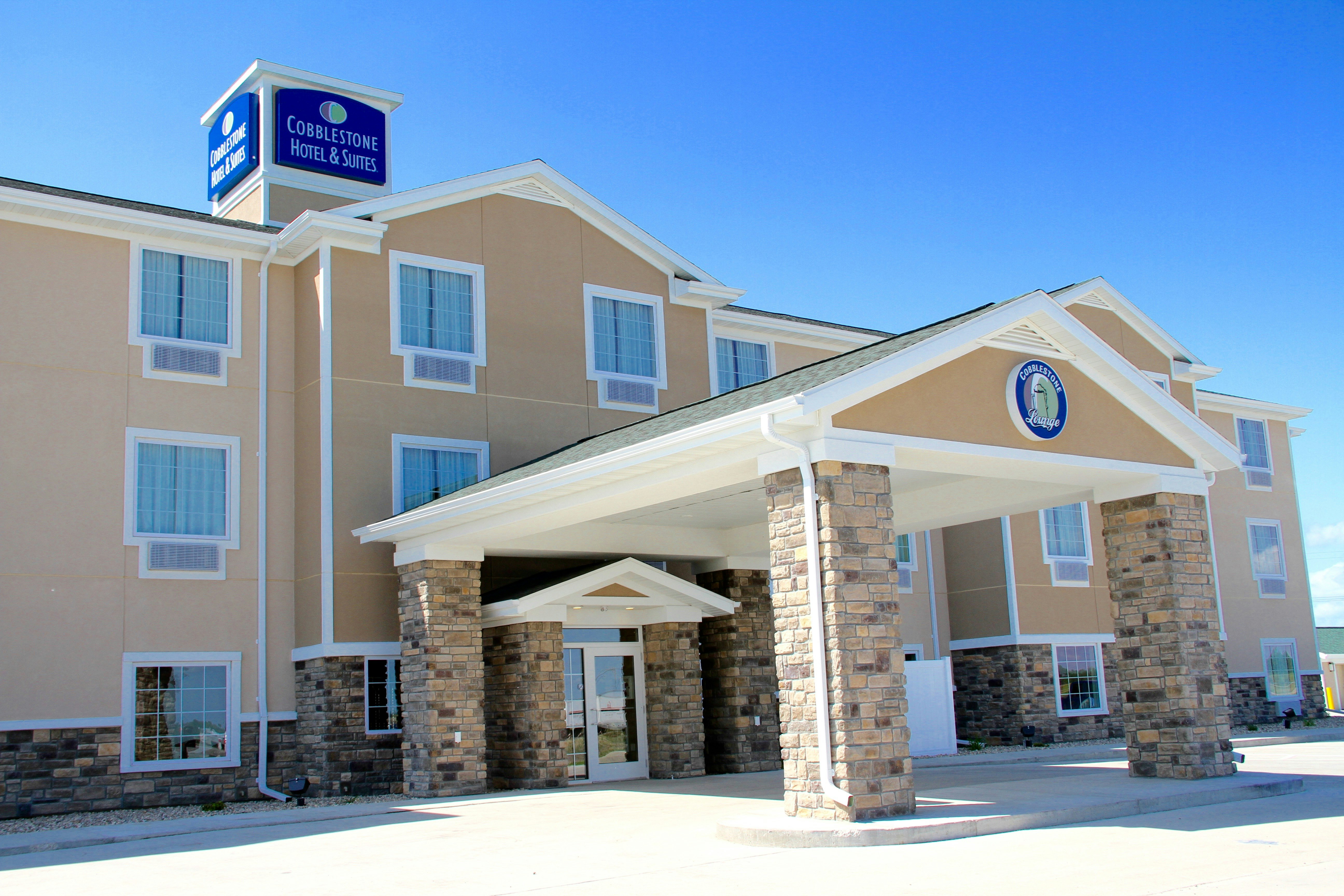 Cobblestone Hotel & Suites - Devils Lake 55/62