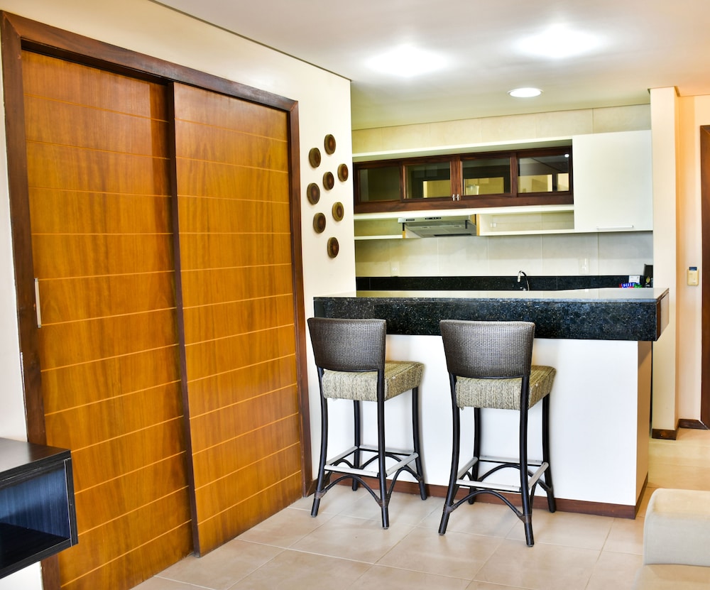 KARIRI BEACH HOTEL 42/51