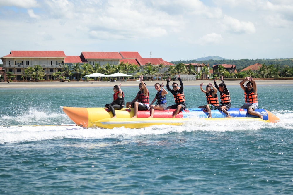 Las Casas Filipinas De Acuzar 43/50