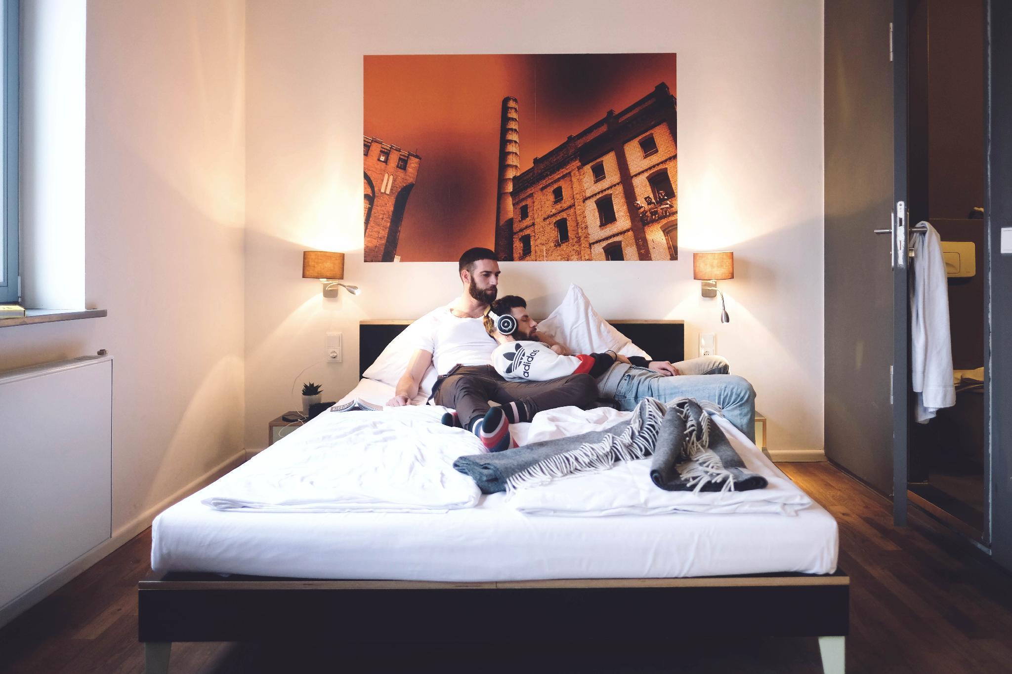 Room, Queen Bed