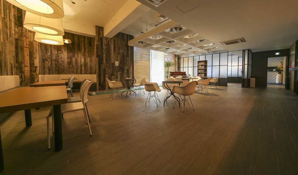 Ami Boutique Hotel 33/50