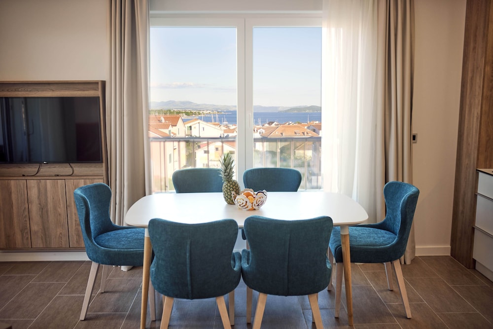 Arancini Residence 45/50