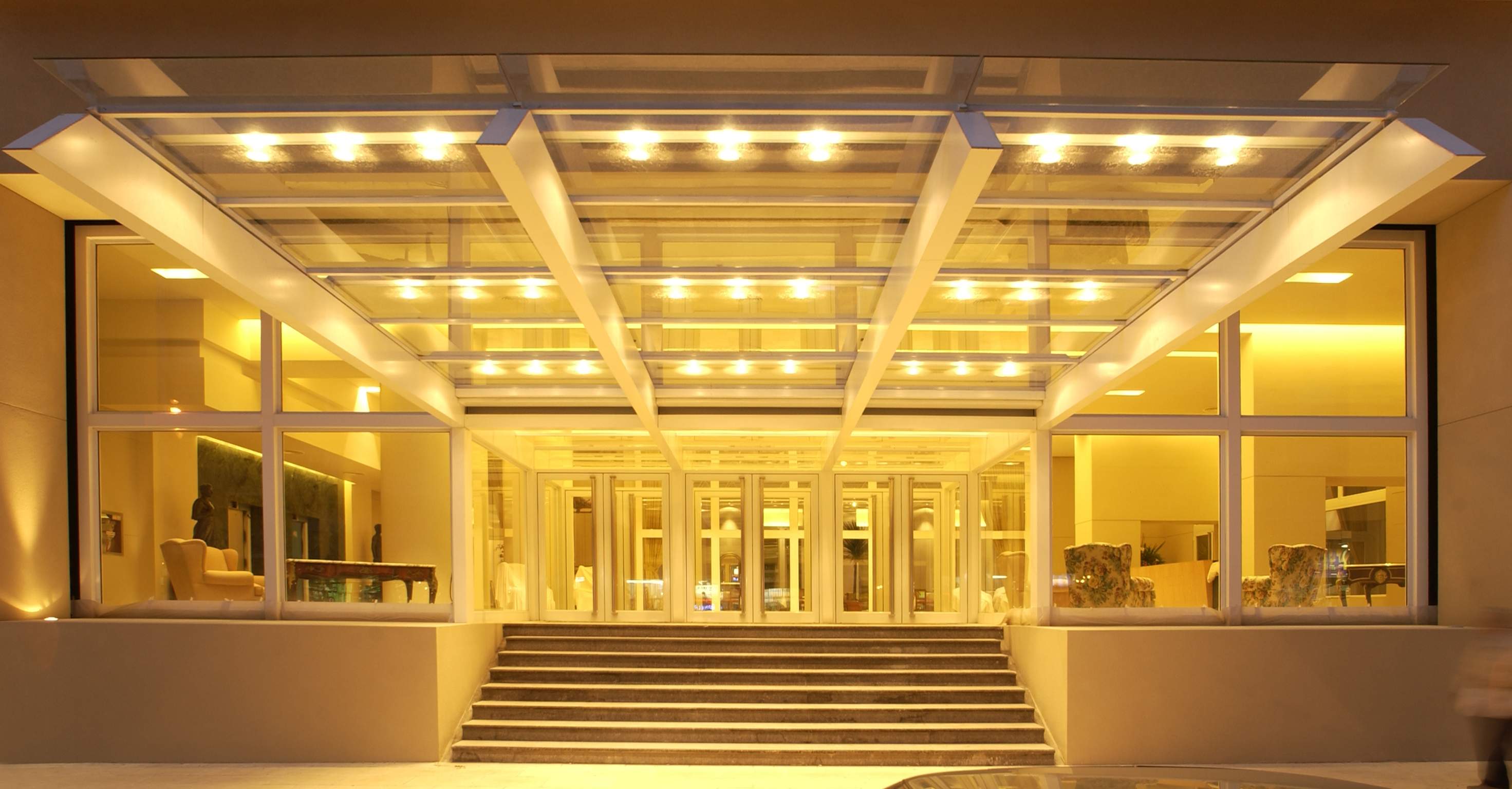 Hermitage Hotel 3/25