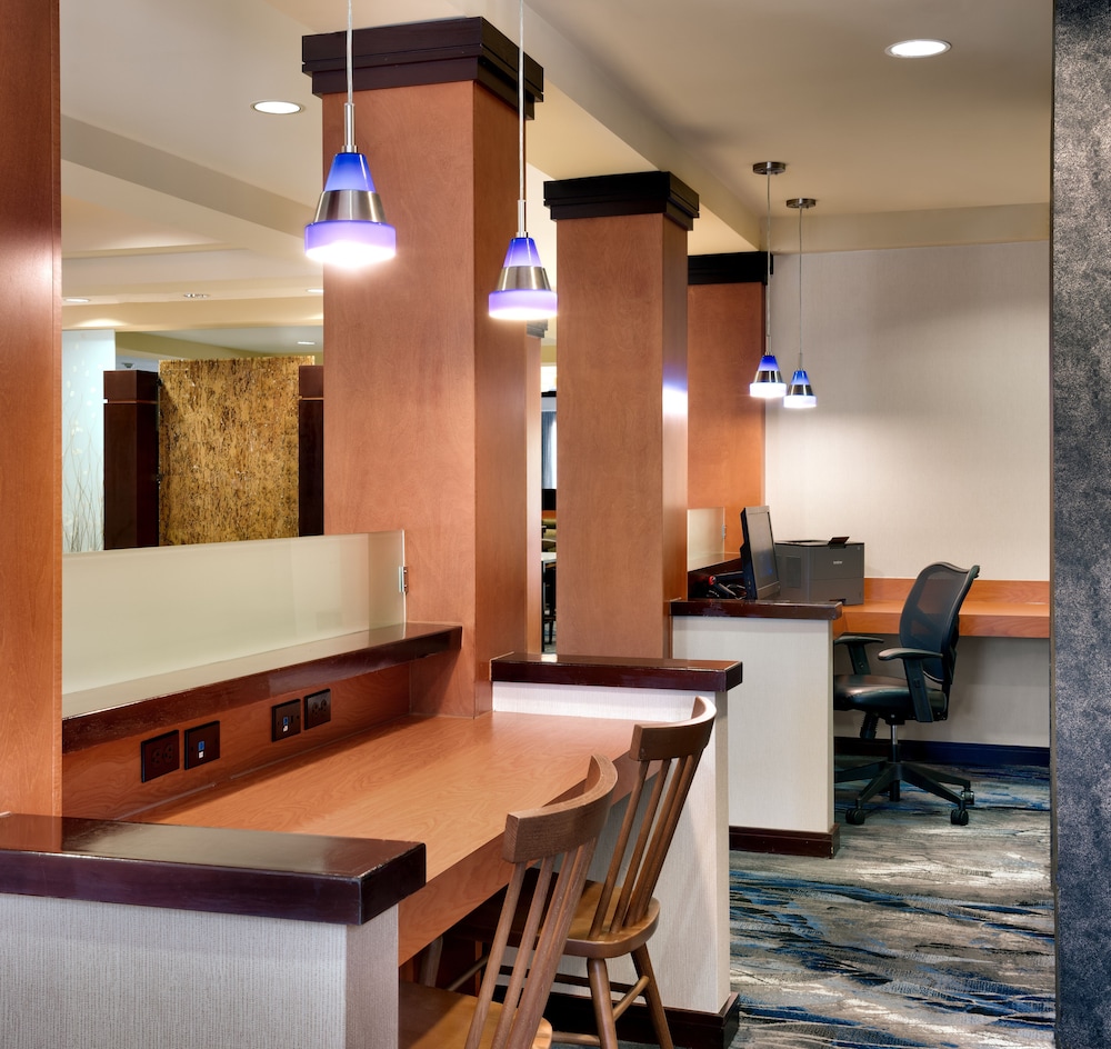 Fairfield Inn Suites Tallahassee Central 18/35