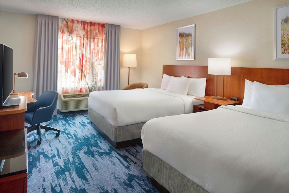 Fairfield Inn And Suites Frederick 15/50
