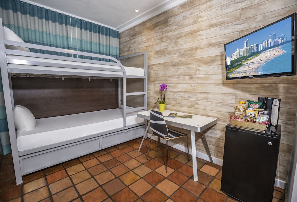 Chesterfield Hotel and Suites 11/50