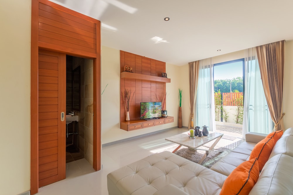 Rawai Vip Villas Kids Park And Spa 62/87
