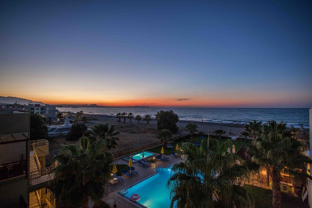 Ilian Beach 24/33