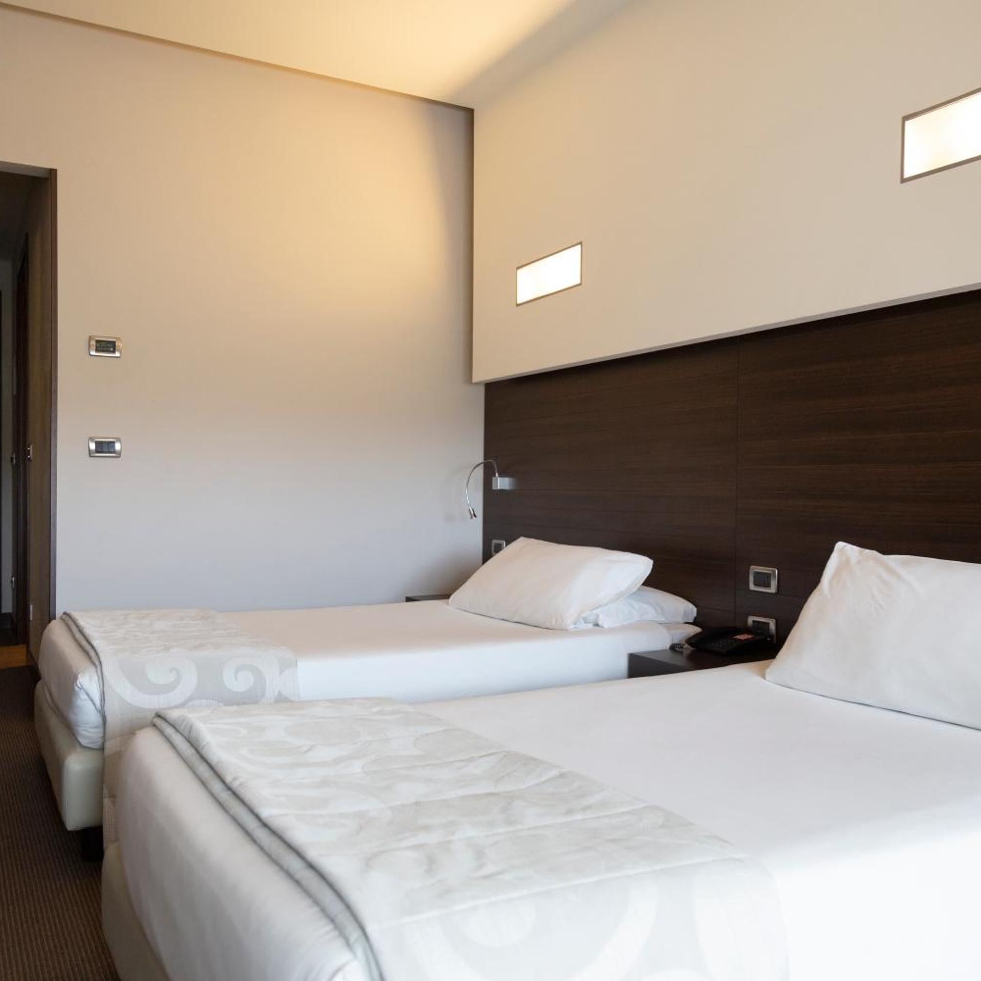 غرفة بسرير مزدوج أو سريرين منفصلين، Hotel Selene 3/10