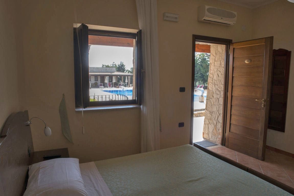 SUPERIOR, DOUBLE BED