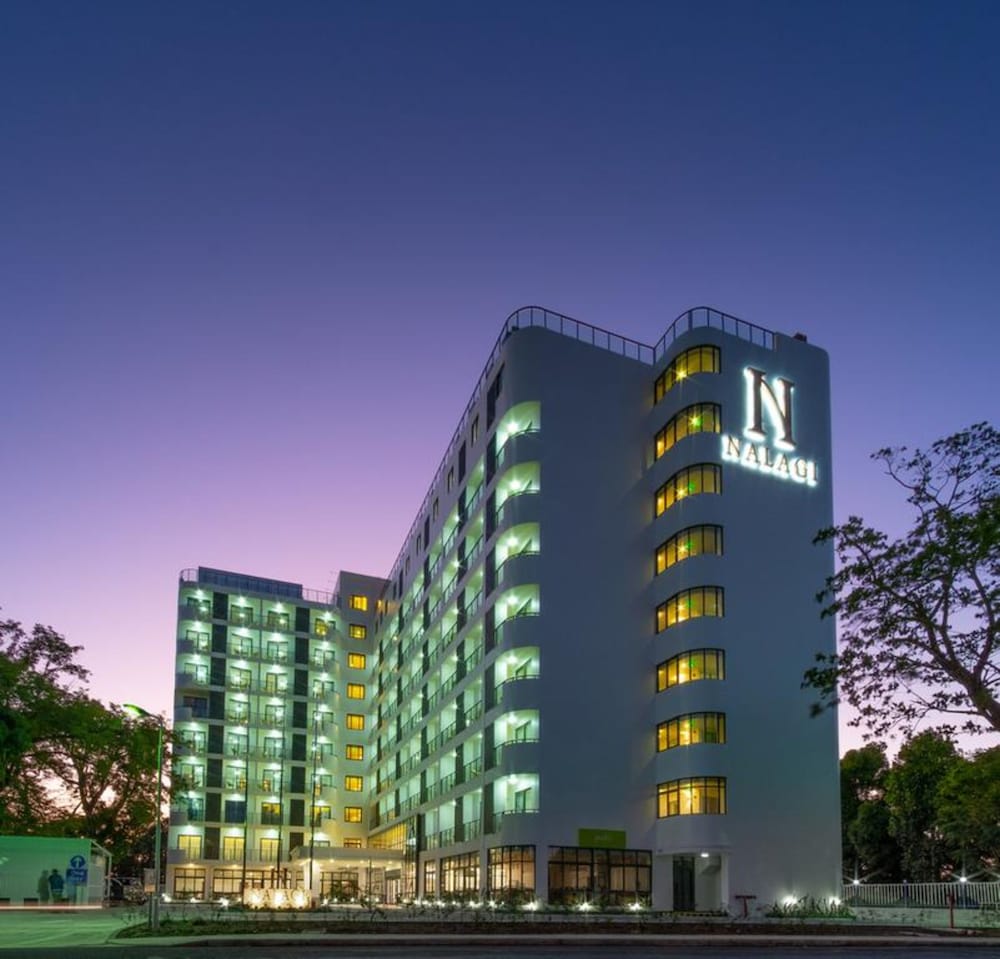 Nalagi Hotel 2/70