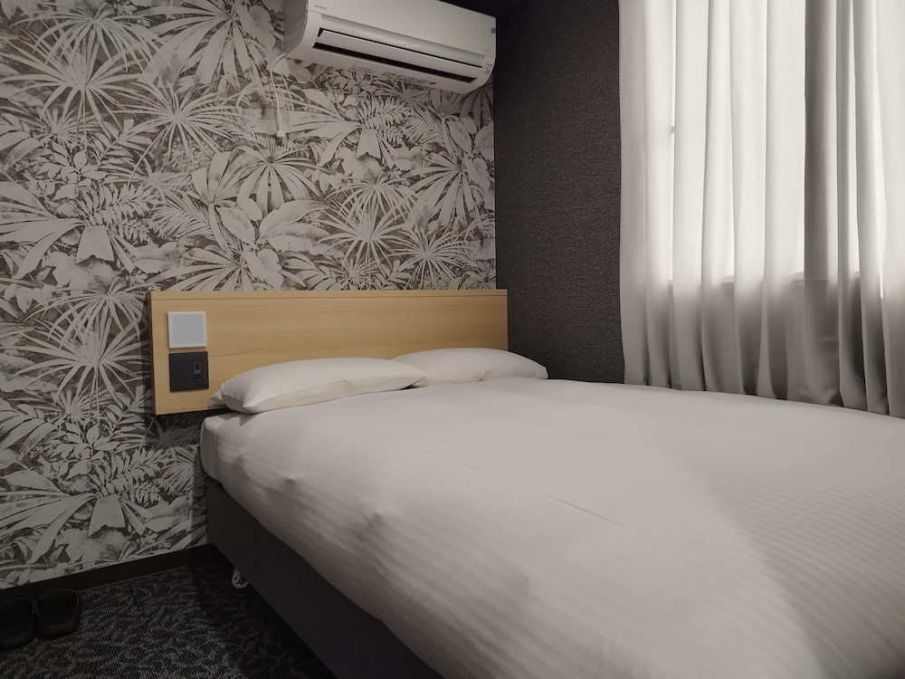 Renovated, Semi Room, Semi Double Bed, Shared Bathroom