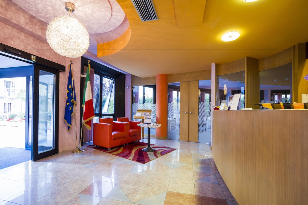 Hotel Sirena 5/40