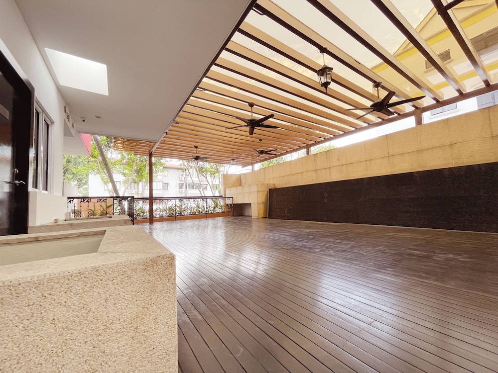 The Snooze Hotel Marine Parade (Ex Le Peranakan Hotel) 30/40