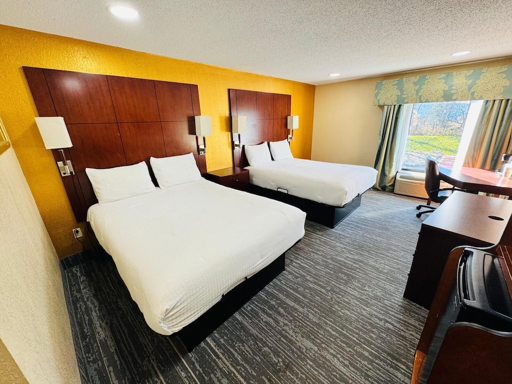 Hotel M Mount Pocono 24/61