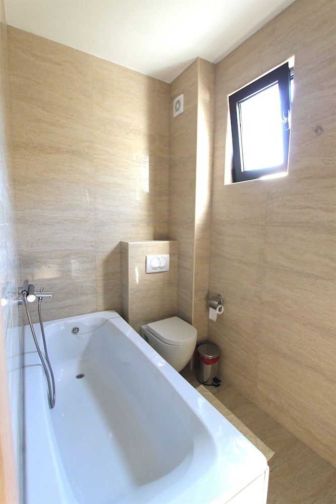Apartments Aqua 66/66
