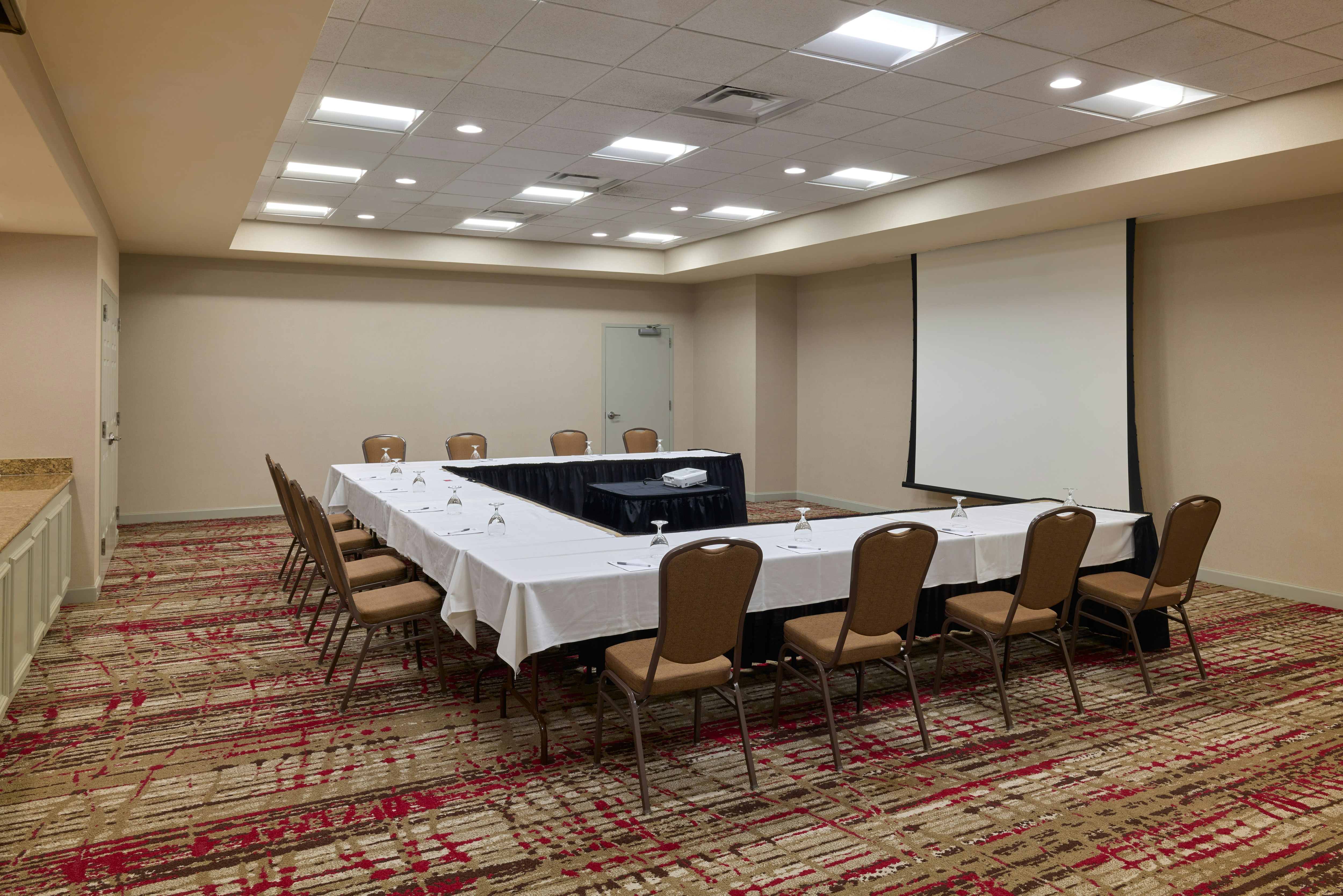 Hilton Garden Inn Bloomington, IN 64/78