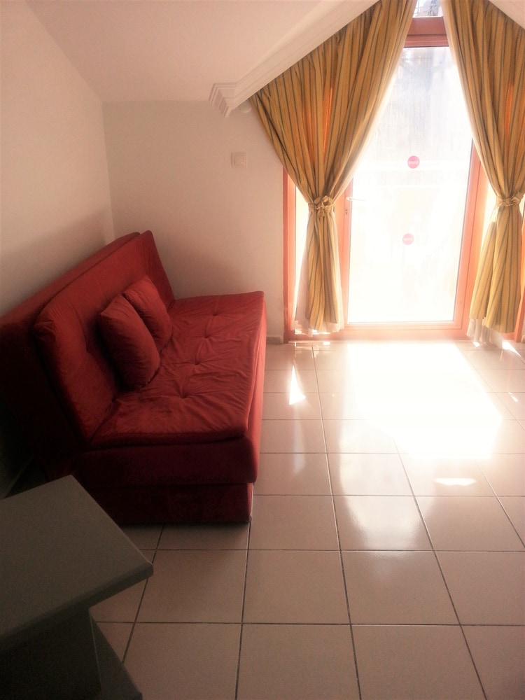 Kocer Club Family Apartments 11/24
