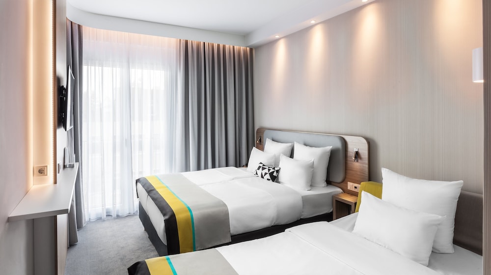 Holiday Inn Express Dusseldorf Hauptbahnhof 13/59