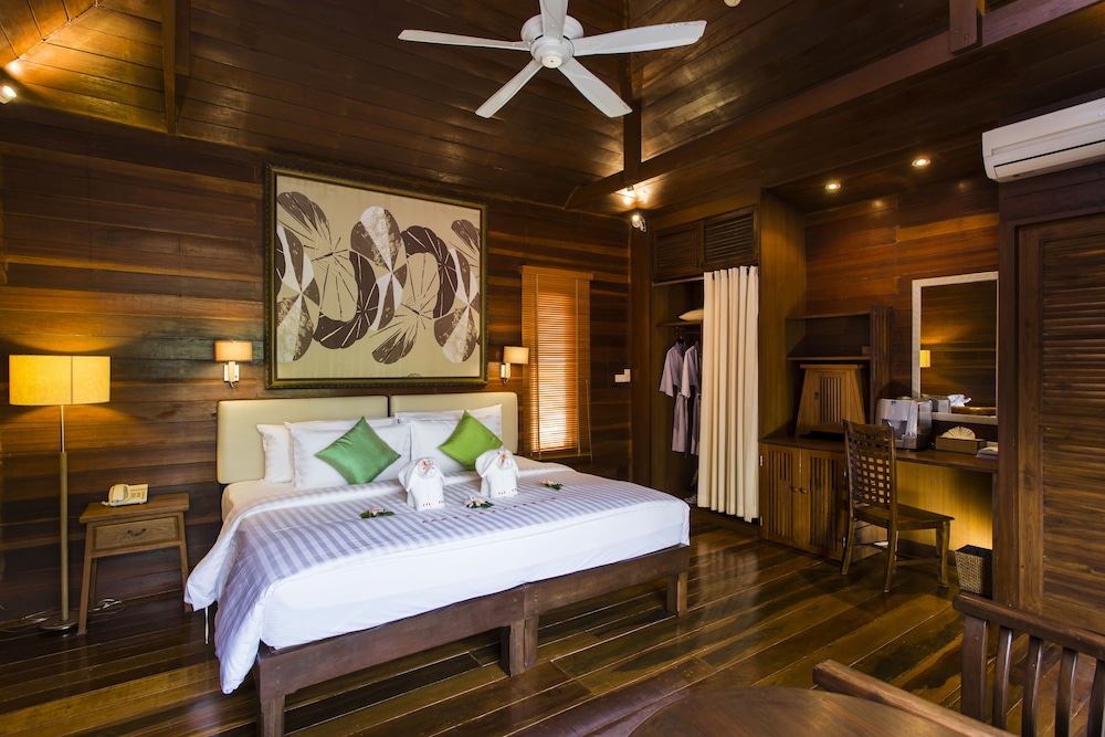 Gajapuri Resort Spa 46/76