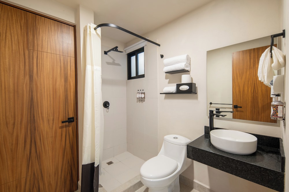 EVERGLADES SUITES 49/50