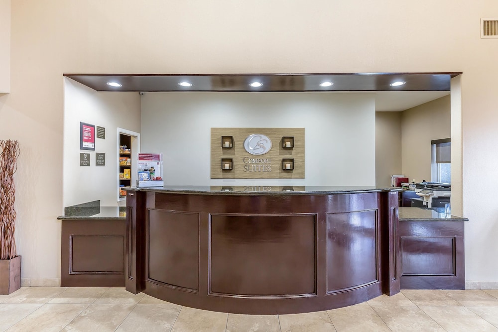 Comfort Suites Houston IAH Airport - Beltway 8 11/45