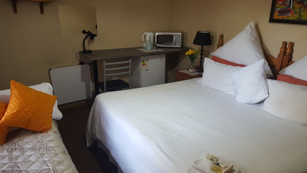 African Sky Guest House 15/50