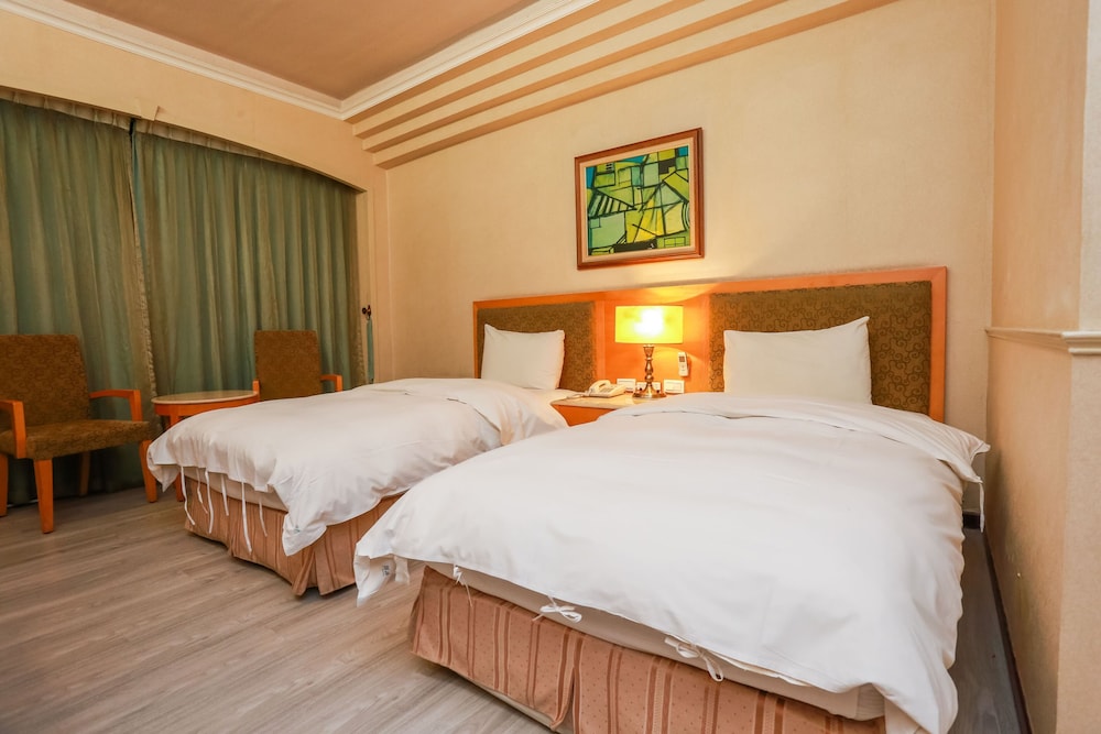 Ardi Hotel 15/45