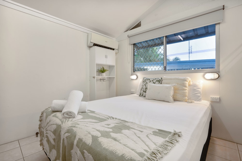 Tasman Holiday Parks - Torquay Palms 6/50
