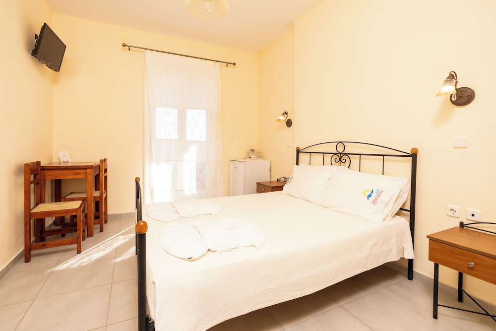 Aghia Anna Hotel 13/41
