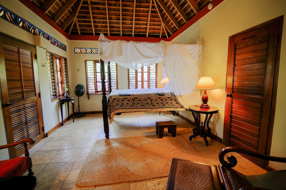 Tingalaya’s Retreat 20/45