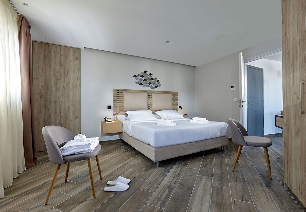 Seascape Luxury Residences - Adults Only 13/71