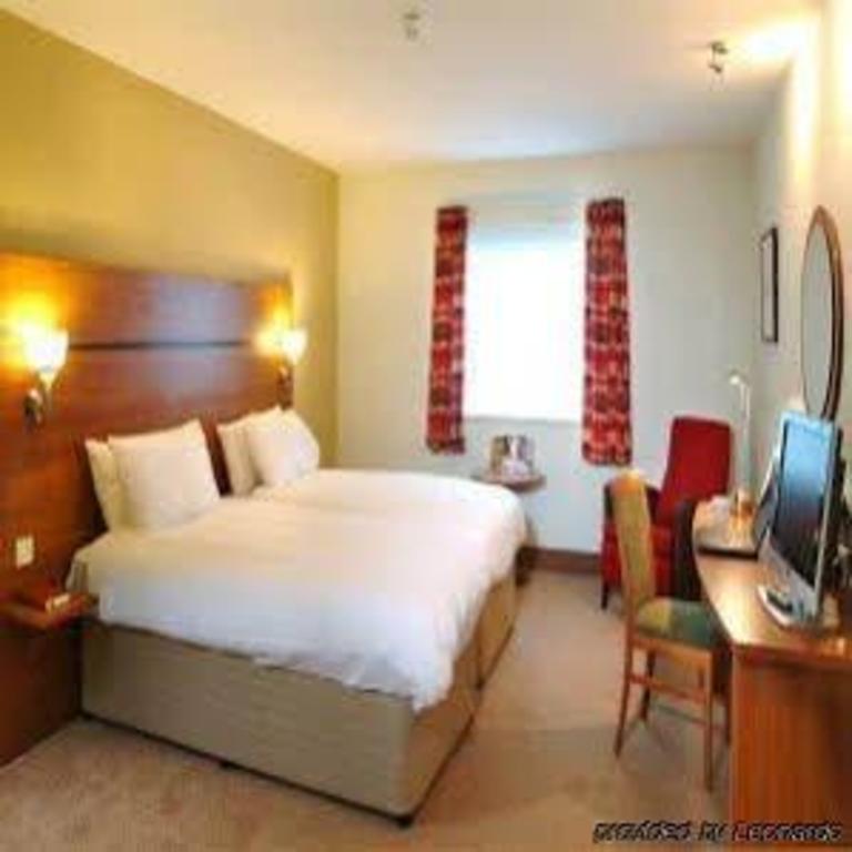 Premier Inn Braintree A120 35/60
