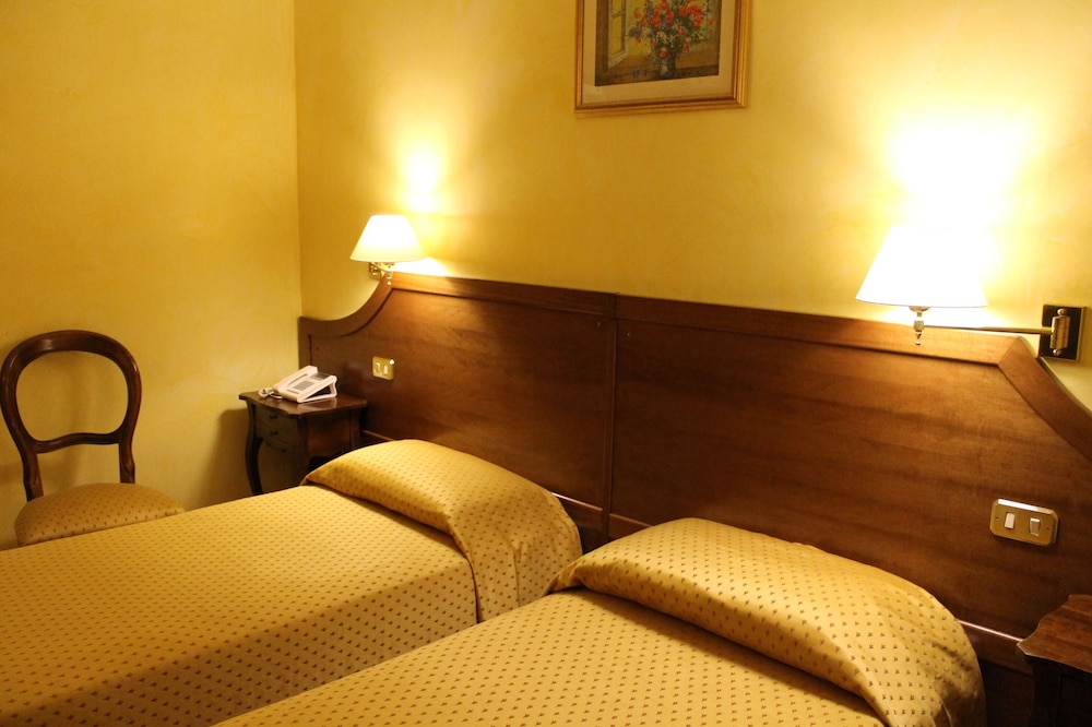 Hotel Fiori 26/59