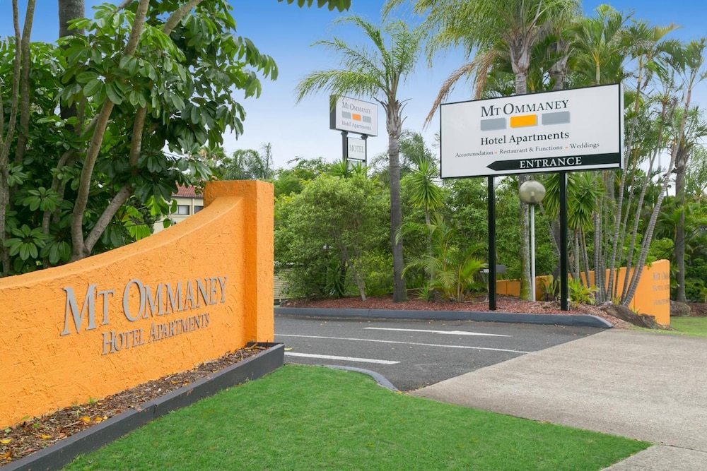 Mt Ommaney Hotel Apartments 15/21