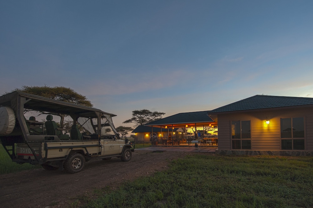 Serengeti Sametu Camp by Karibu Camps & Lodges 9/50