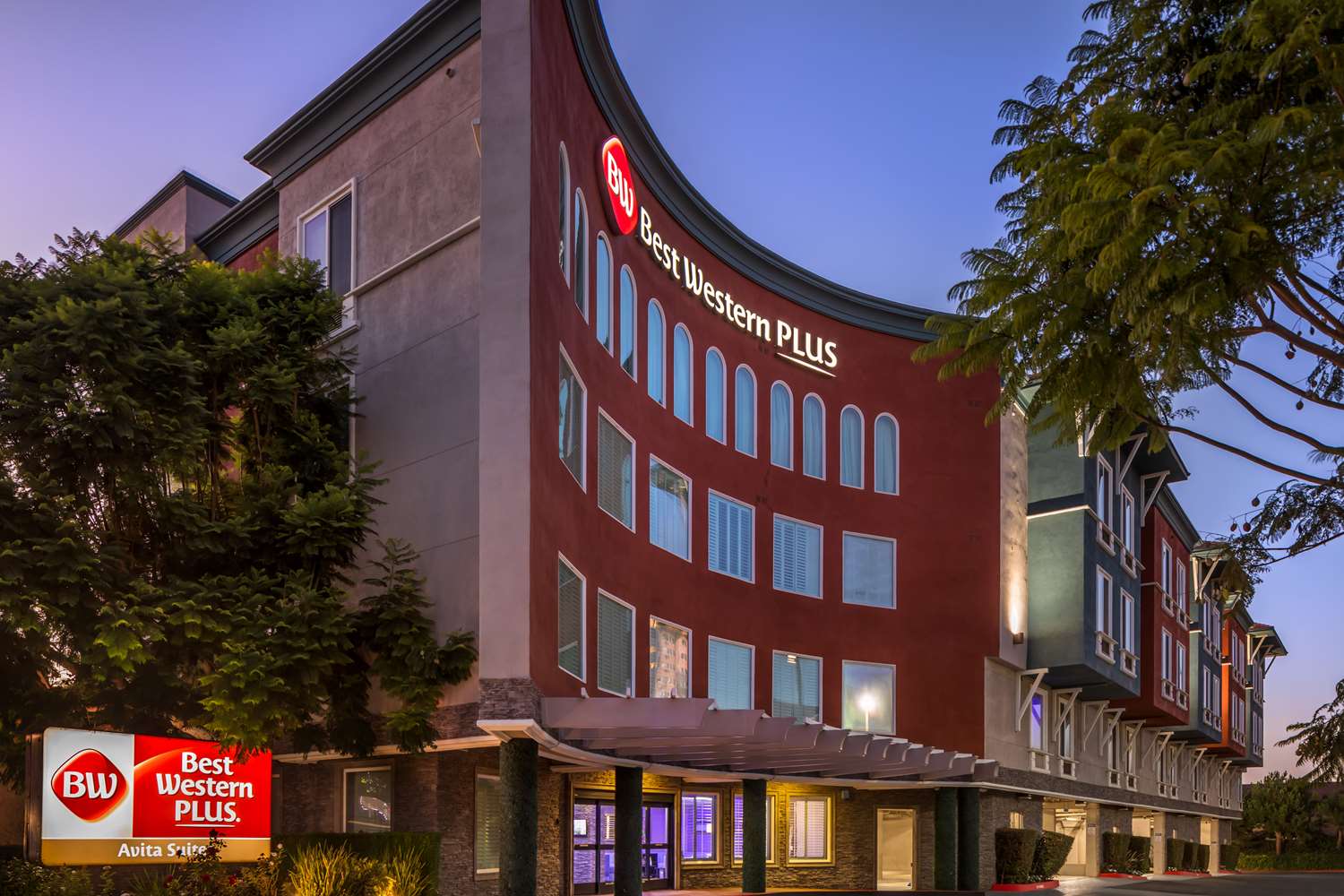Best Western Plus Avita Suites 1/16