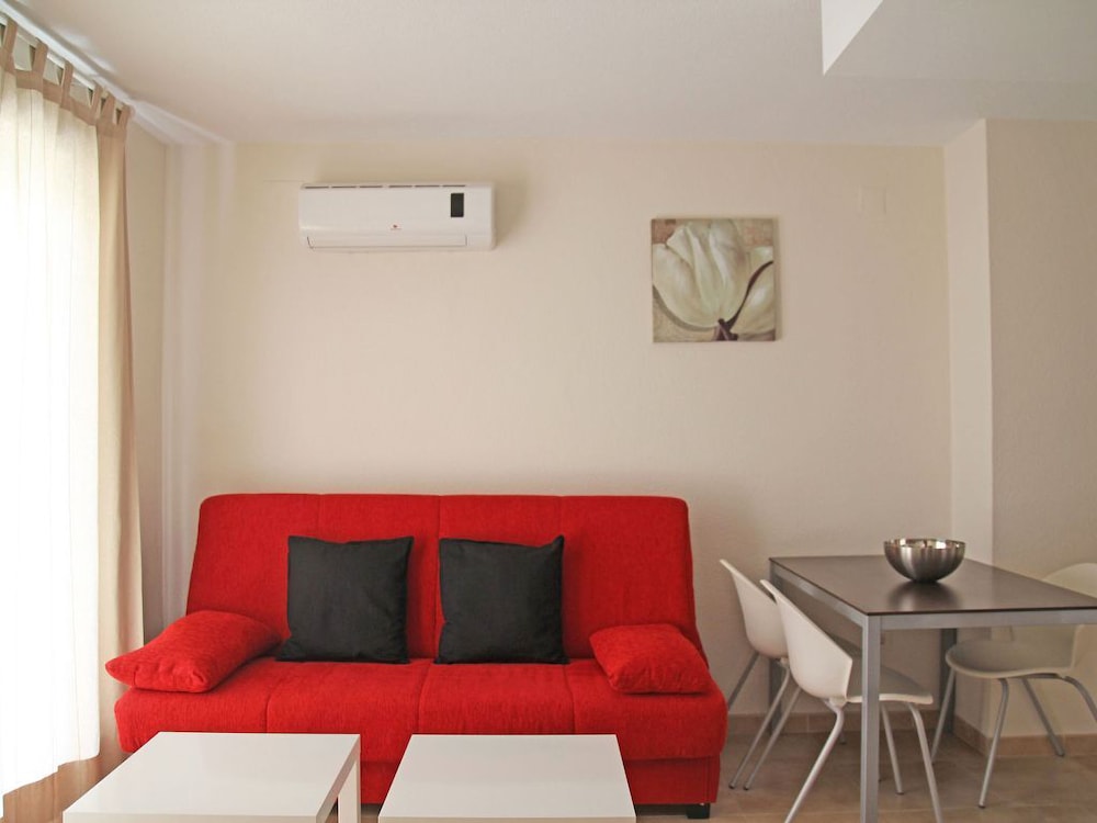 APARTAMENTOS RESIDENCIAL DOÑA CARMEN 3000 27/50