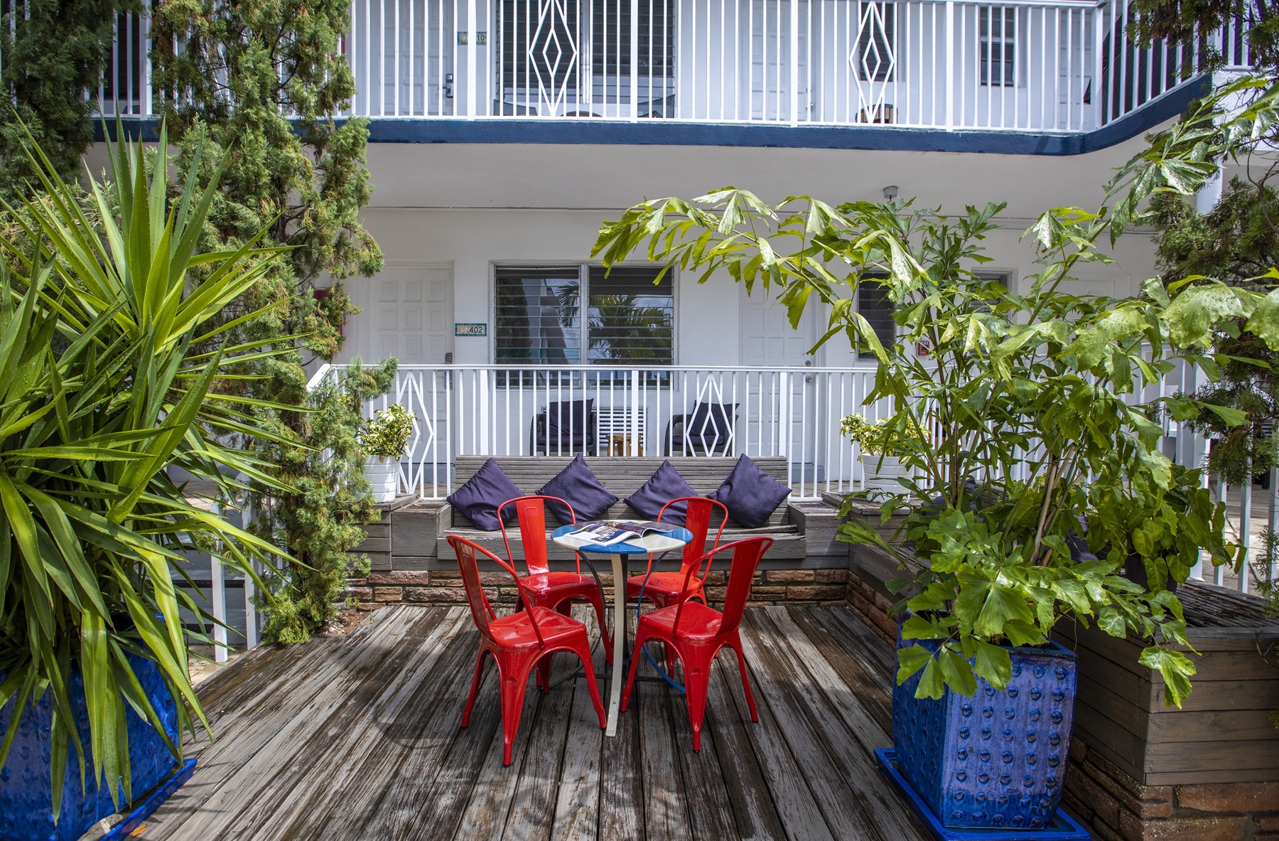 Beachside All Suites Hotel 33/38